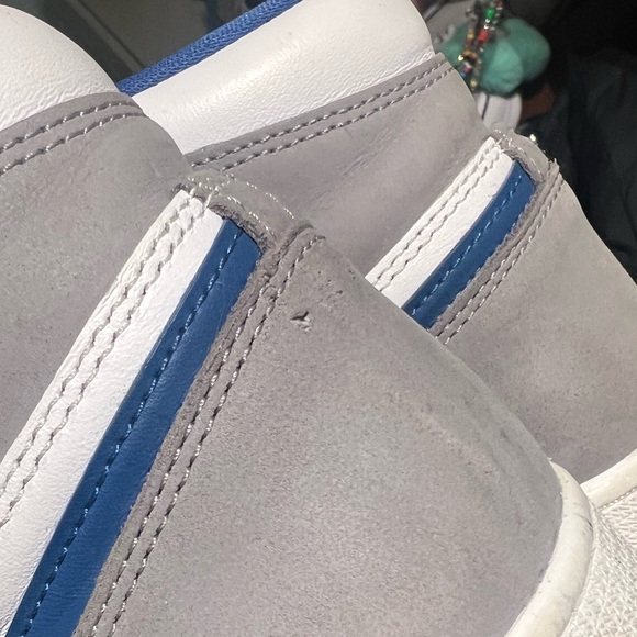 Nike Jordans - Picture 4 of 7